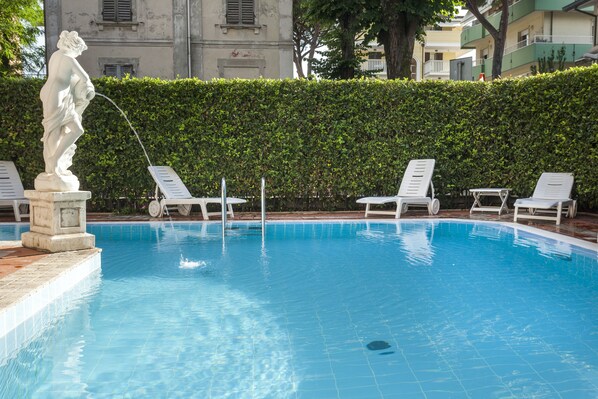 Utomhuspool
