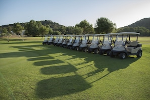 Golf car