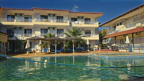 Utomhuspool