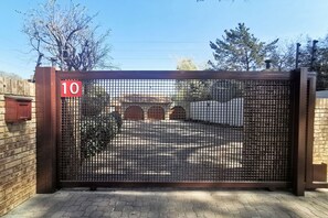 Entrada de la propiedad
