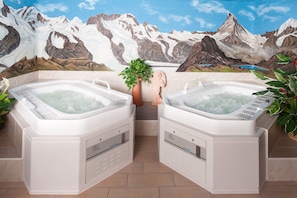 Indoor spa tub