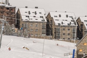 Skidåkning och snöaktiviteter
