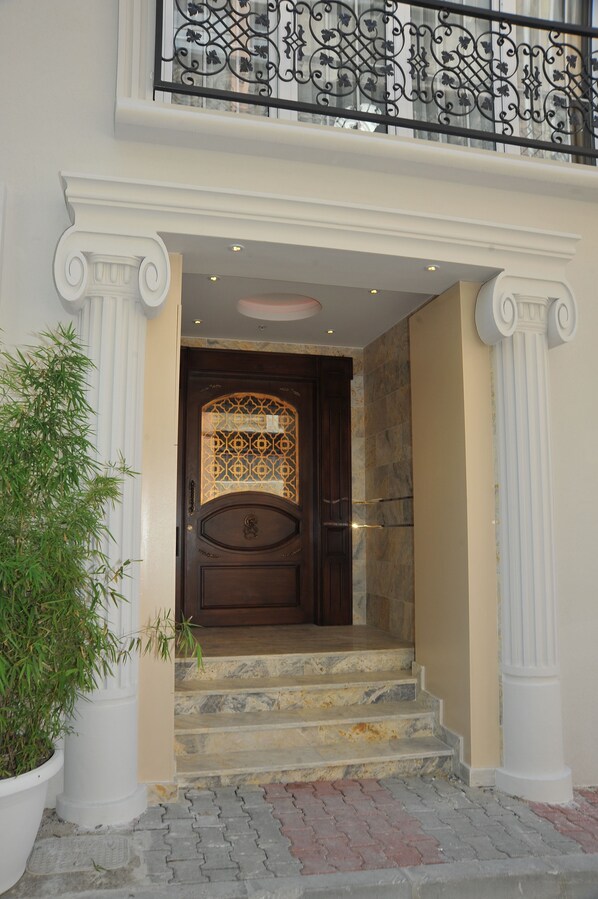 Entrada de la propiedad