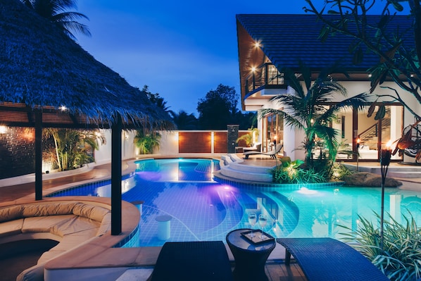 Private pool