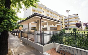 施設の正面
