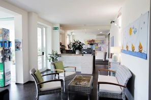 Sala de estar en el lobby