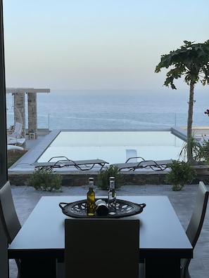 Beach/ocean view