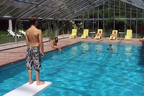 Indoor/outdoor pool