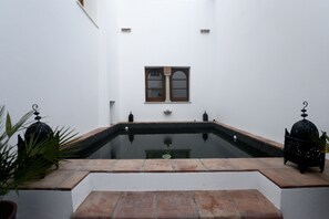Utomhuspool