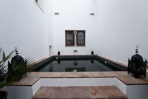 Utomhuspool