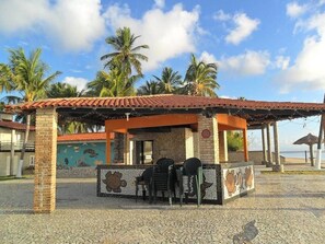 Bar junto à piscina