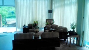 Lobby sitting area
