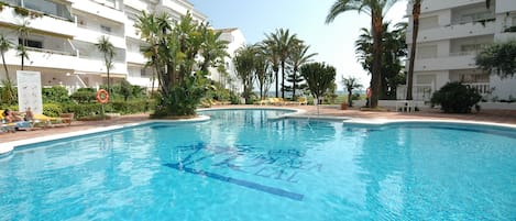 Utomhuspool