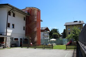 Esterni