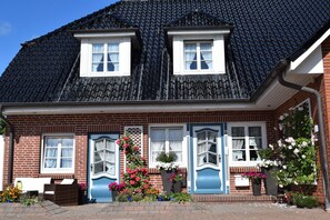 Sisäänkäynti