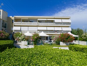 施設の入り口