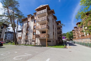 Esterni