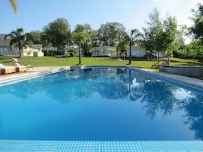 Utomhuspool