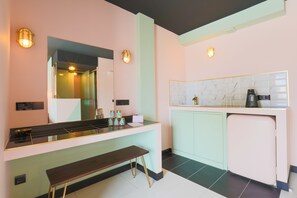 Private kitchenette