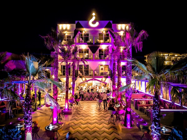 Front of property – evening/night