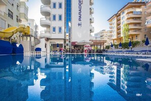 Piscina all'aperto