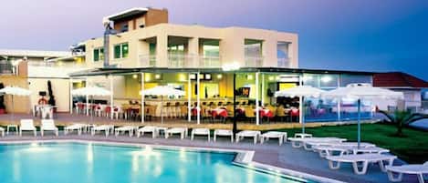Utomhuspool
