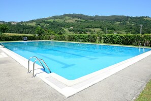 Utomhuspool