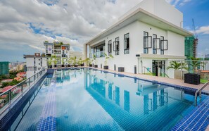 Udendørs pool