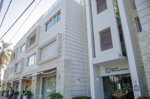施設の正面