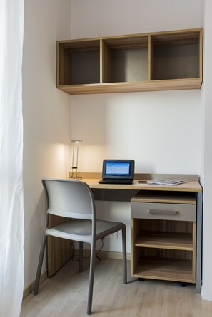 In-room business centre
