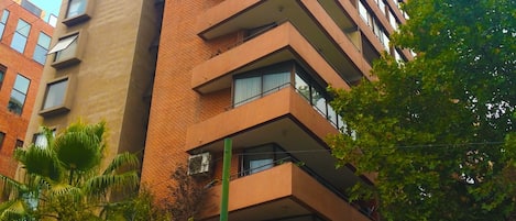 施設の正面