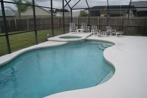 Utomhuspool