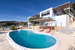 Utomhuspool