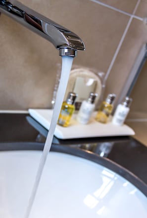 Badezimmerausstattung