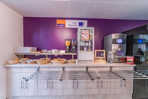 FrukostomrÄde