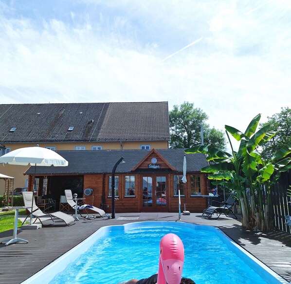 Utomhuspool