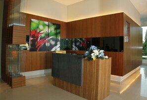 Concierge desk