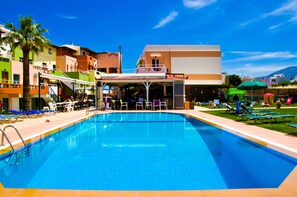 Utomhuspool