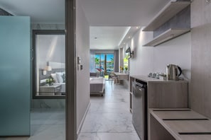 Private kitchenette