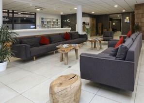 Sala de estar en el lobby