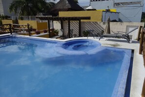 Utomhuspool