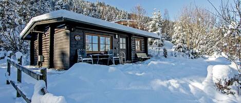 Außenseite Ferienhaus [Winter]