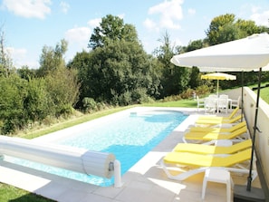 Schwimmbad des Ferienhauses