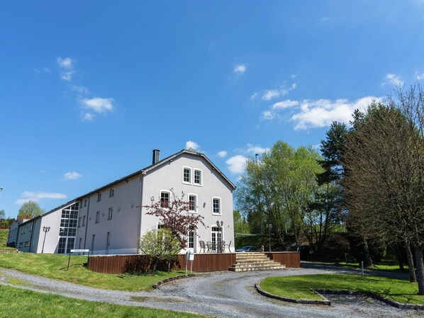 Außenseite Ferienhaus [Sommer]