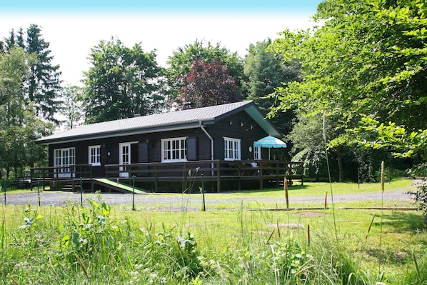 Extérieur maison de vacances [été]