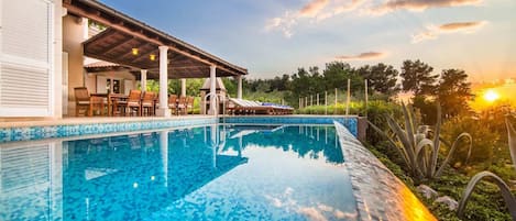 Piscine maison de vacances