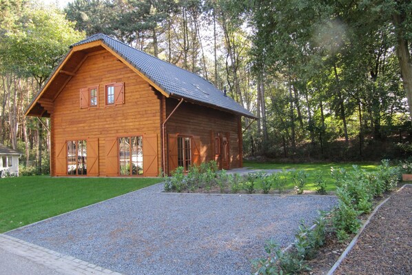 Extérieur maison de vacances [été]