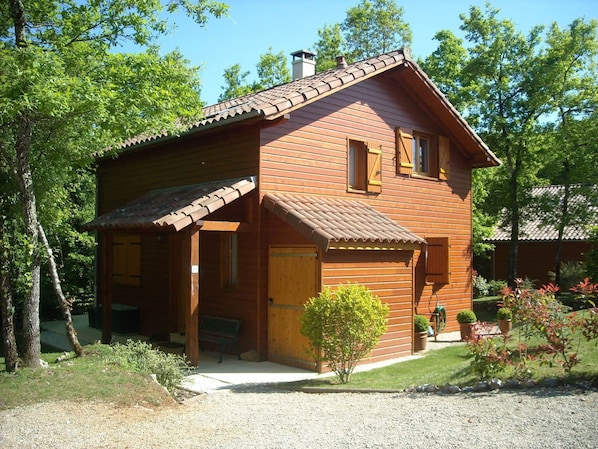 Extérieur maison de vacances [été]