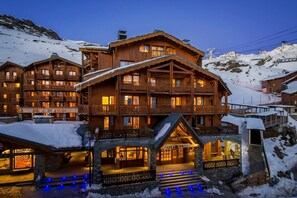 Holiday Home Exterior [winter]