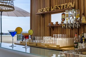 Poolbar
